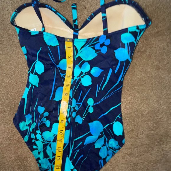 IT FIGURES multi-color blue floral swimsuit - Picture 8 of 11